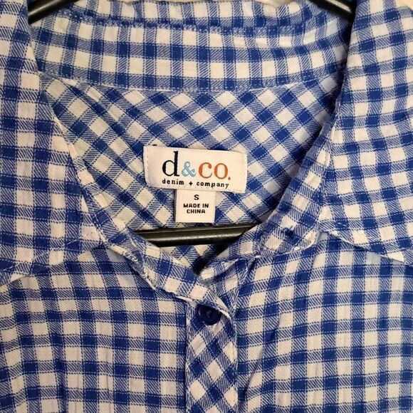 Denim & Company blue and white button down shirt size small - Picture 2 of 4